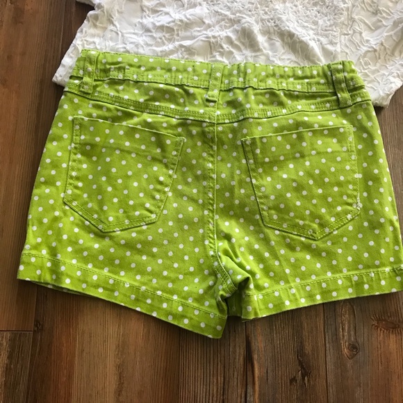 Super cute shorts - Picture 2 of 5